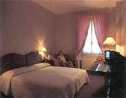 Hotel Poledrini فولينيو المظهر الخارجي الصورة